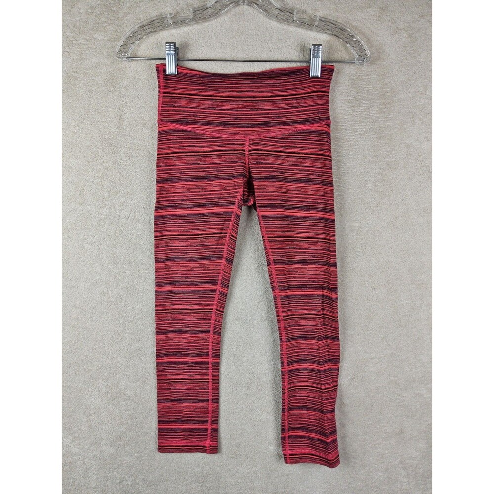 Lululemon Women’s Cropped Athletic Leggings Size 2